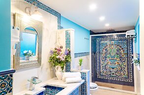 Mediterranean Charm