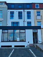 Hotel 242