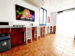 Arc House Ribera - Hostel