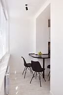 Flatsis Apartment Bazhanova 12