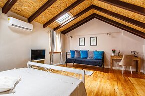 Domus 