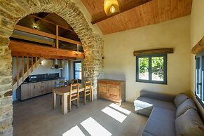 La Grange d'Emile Gites, Roulottes et Piscine