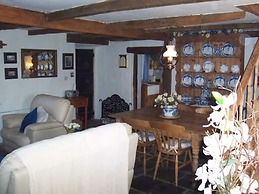 300 Year old Tradition Irish Cottage
