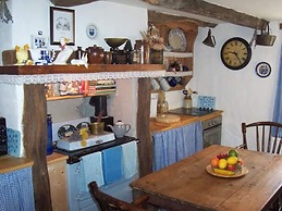 300 Year old Tradition Irish Cottage