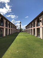 National 9 Inns
