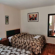 Hostal Characato Suite