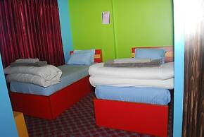 Three Boys Apartment and Guest House