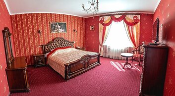 Hotel Complex Globus