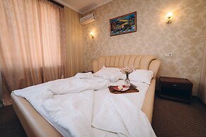 Hotel Complex Globus
