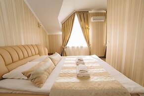 Hotel Complex Globus