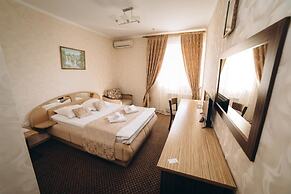 Hotel Complex Globus