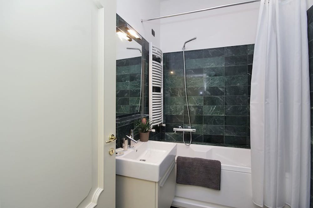 Crispi Luxury Apartments - My Extra Home