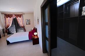 Lilies Villa