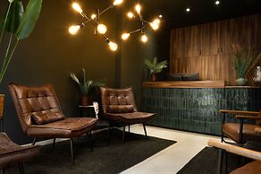 The sQuare Hotel
