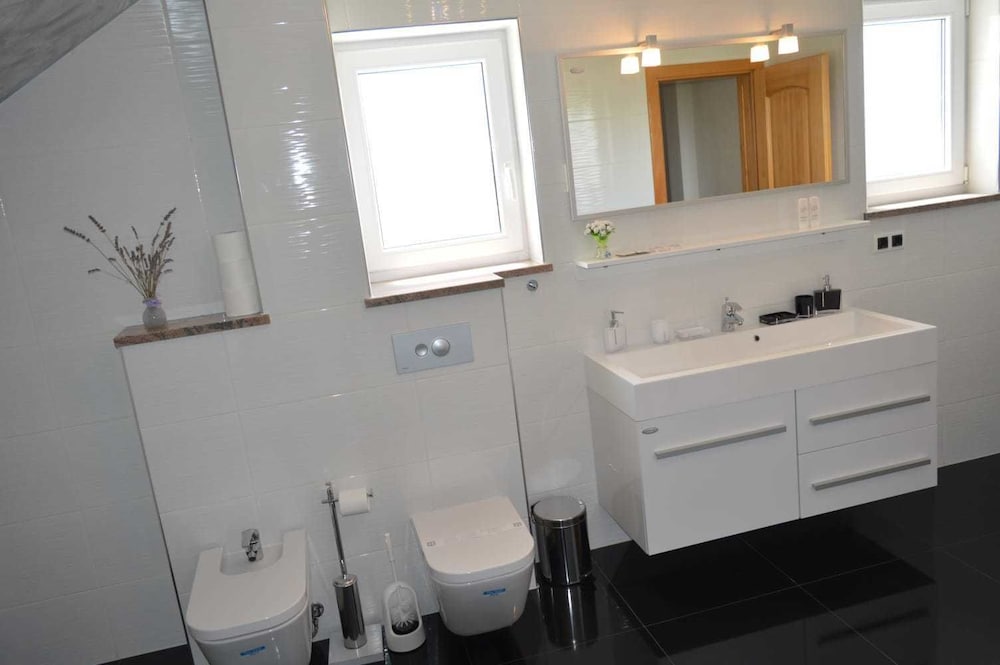 Blue Lake Luxury Accommodation