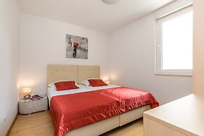 Blue Lake Luxury Accommodation