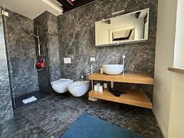 Rivadige Suite