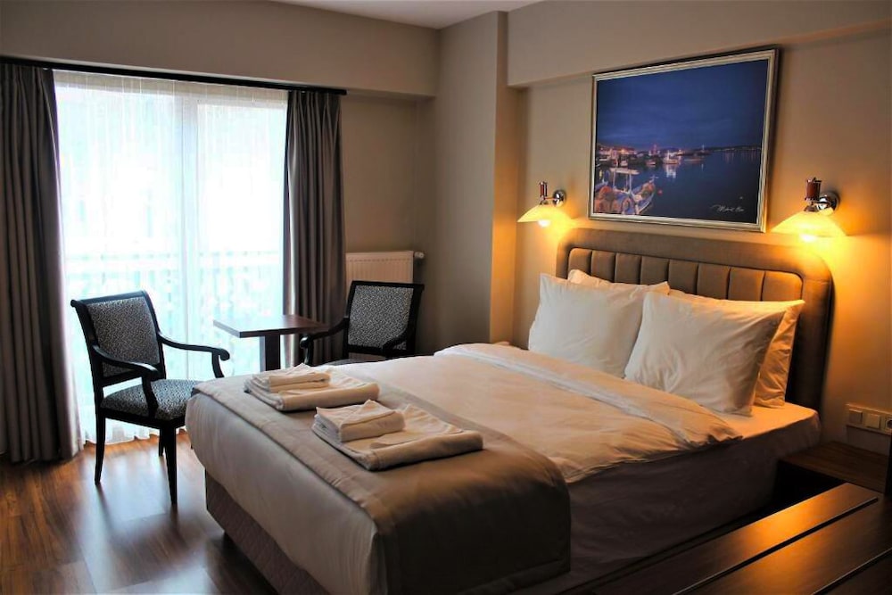 Armida City Hotel