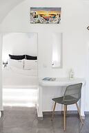 White Side Suites