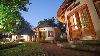 Ivory Wilderness River Rock Lodge