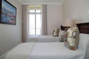 603 Oyster Schelles