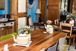 Mirabel Guesthouse