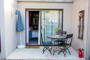 Mirabel Guesthouse