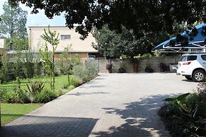 Mirabel Guesthouse