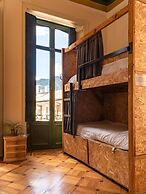 R10 Hostal - Hostel