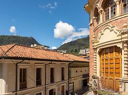 R10 Hostal - Hostel