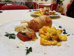 R10 Hostal - Hostel