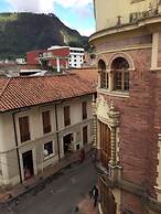 R10 Hostal - Hostel