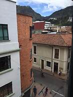 R10 Hostal - Hostel