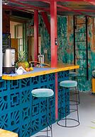 R10 Hostal - Hostel