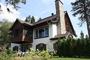 Chalets Le Village Suisse