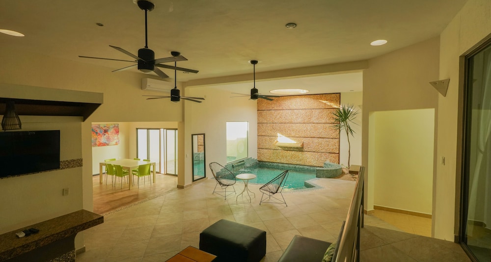 Casa Kaoba Hotel & Suites