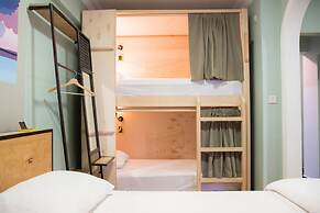Yolohostel
