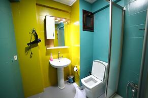 Yolohostel