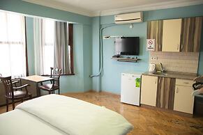 Yolohostel