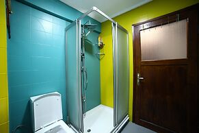 Yolohostel
