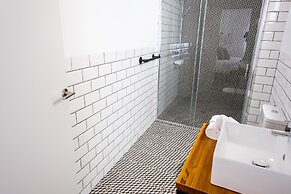 Gómez Rooms