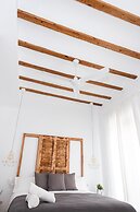 Gómez Rooms