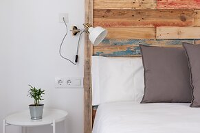 Gómez Rooms