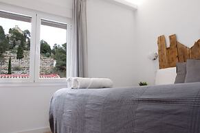 Gómez Rooms