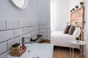 Gómez Rooms