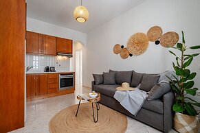 Erato Inn