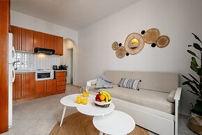 Erato Inn