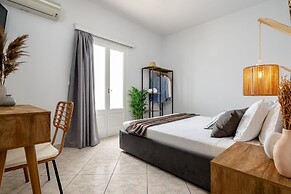 Erato Inn