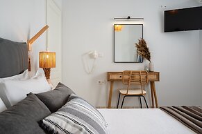 Erato Inn