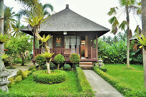 Uma Dong Loka Village
